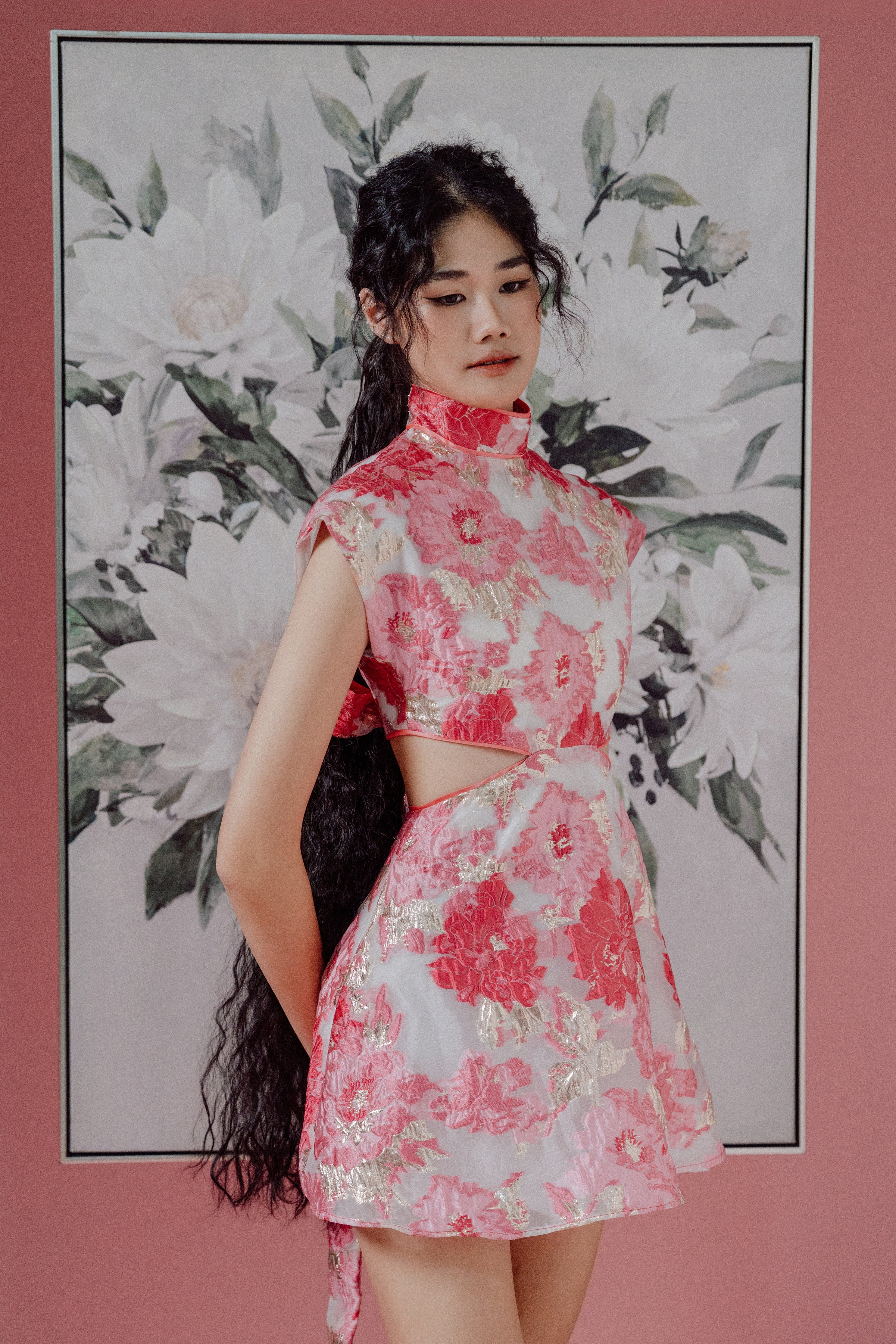 「璨 càn」Floral Brocade Cut Out Mini Dress with Long Bow Tie at Back