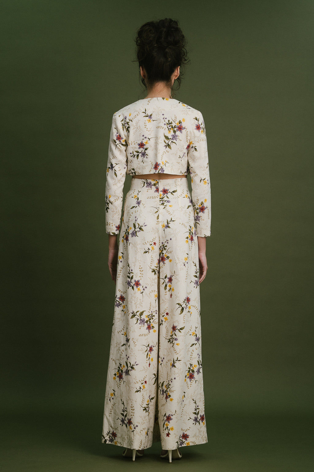 Wild Floral Cropped Suits with Bralette and Pants (High-Waisted)