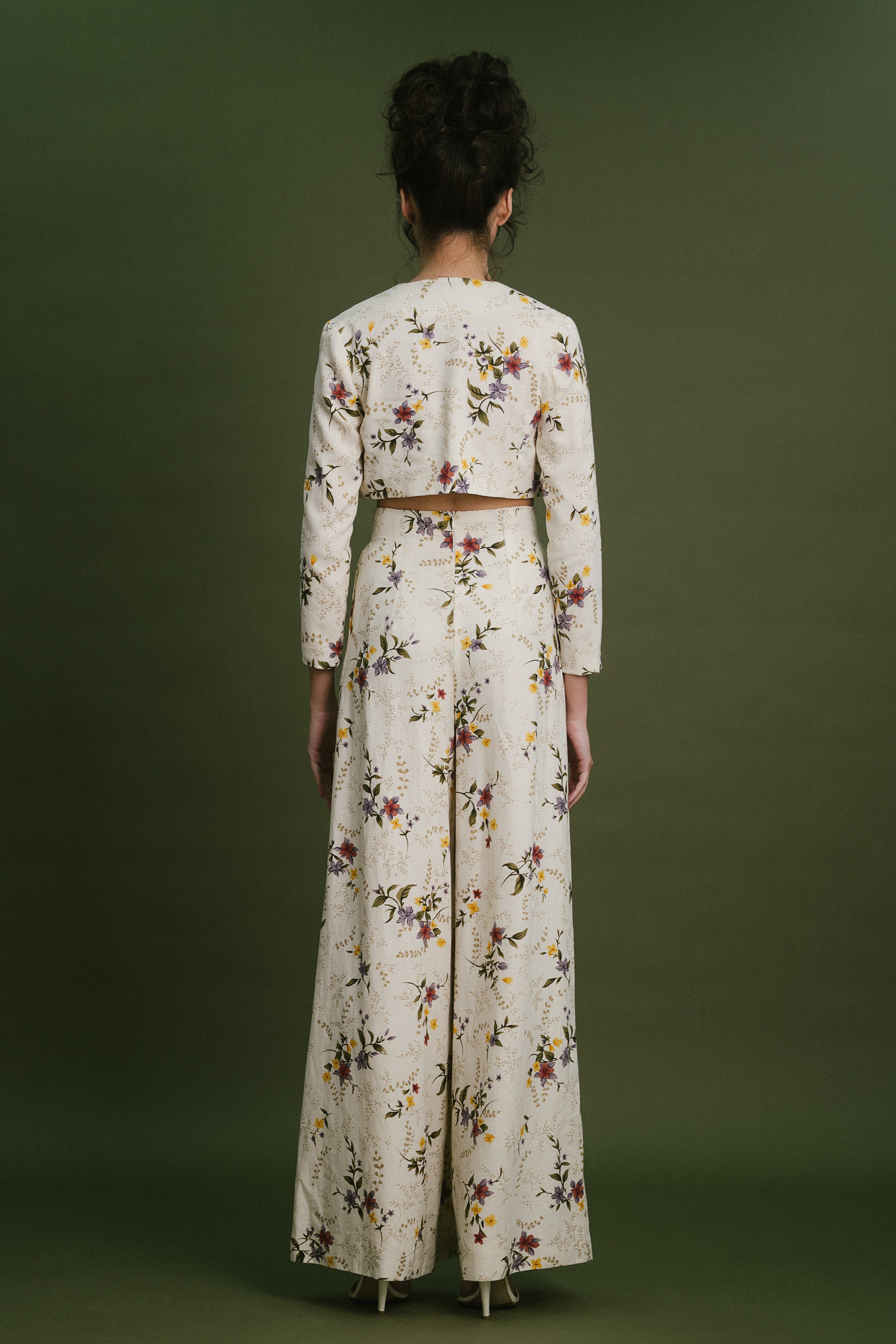 Wild Floral Cropped Suits with Bralette and Pants (High-Waisted)