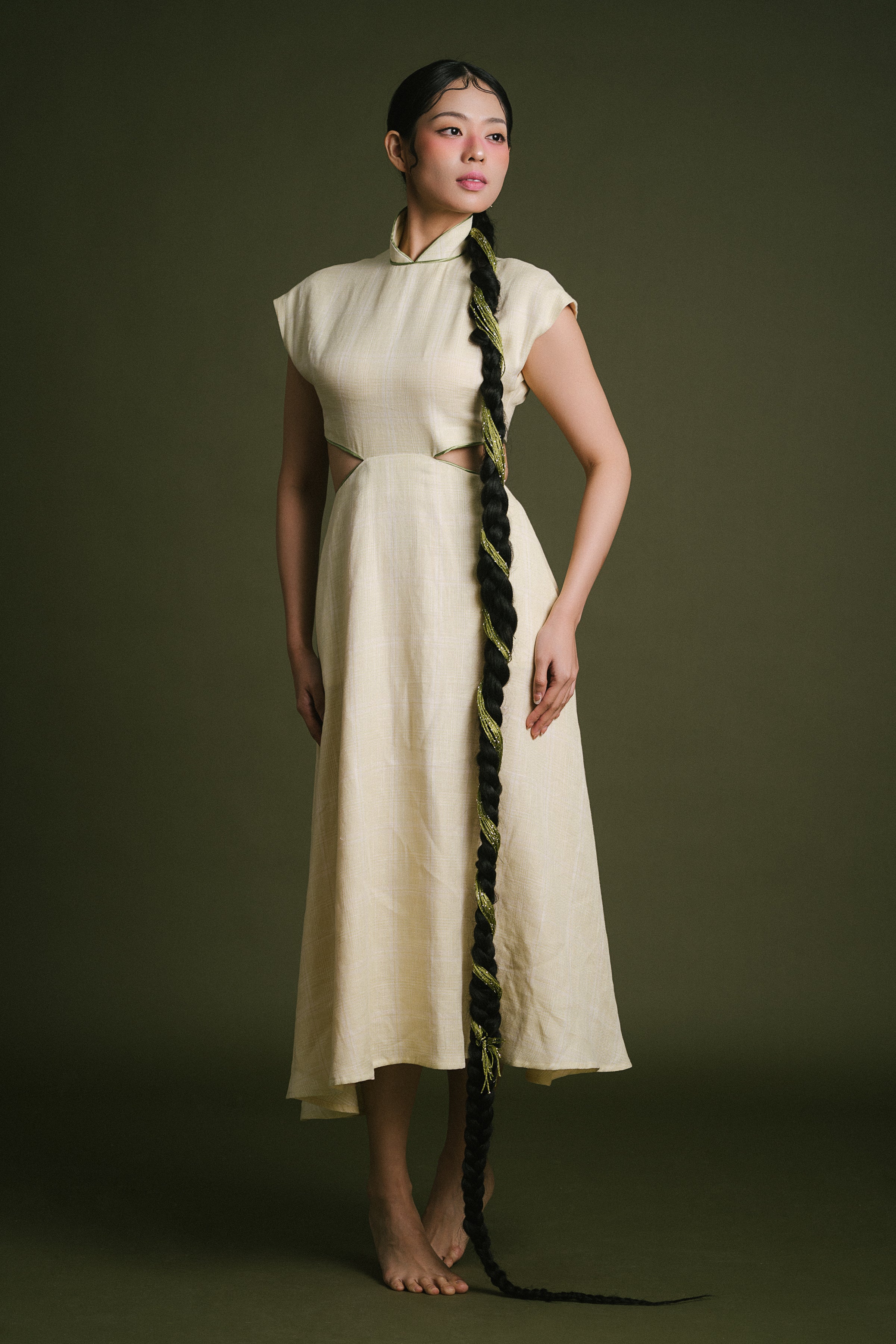 「芯 xīn」Cut Out Cheongsam with Pockets