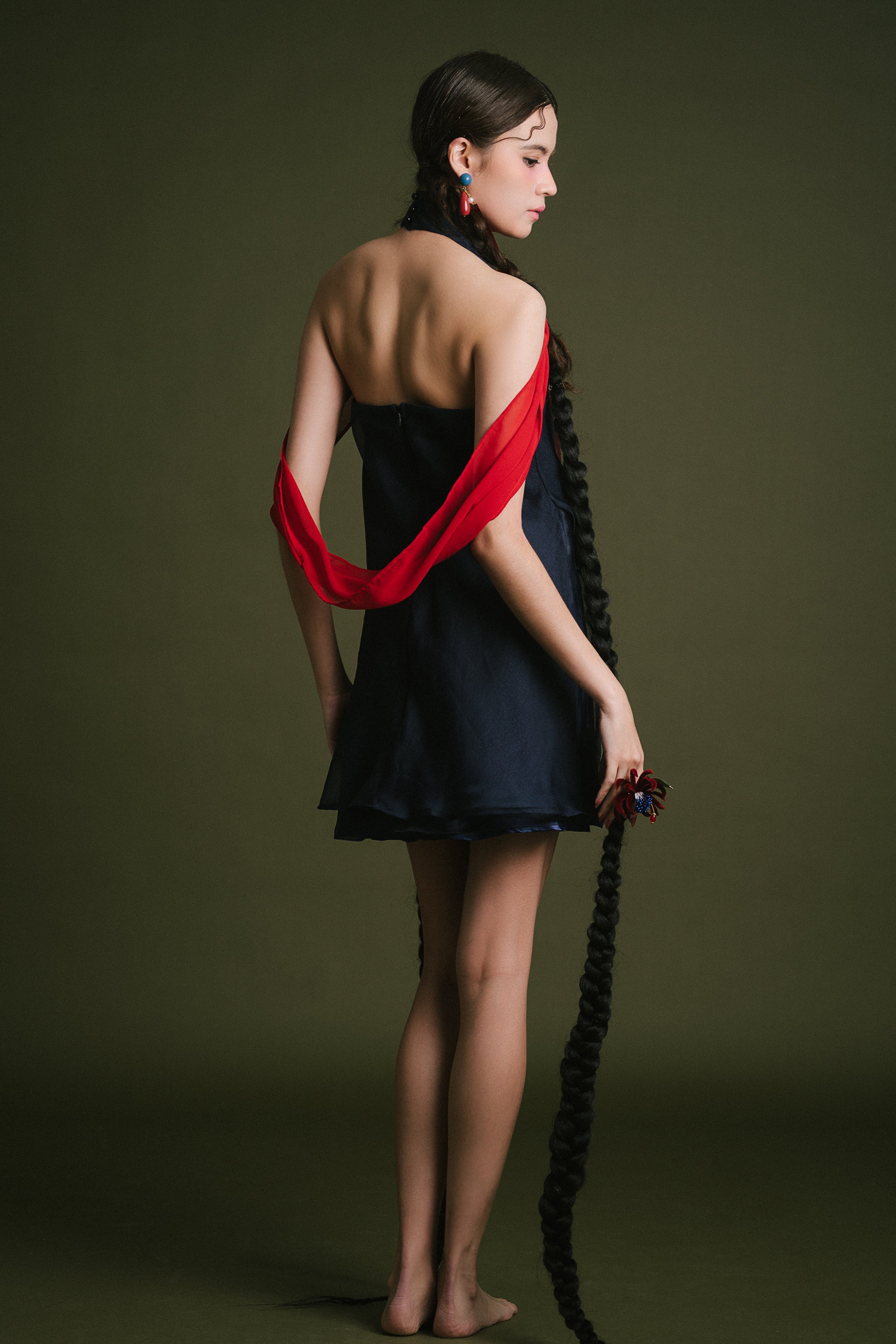 「悠 yōu」Mandarin Collar Open-Back Dress with Shawl (Short)