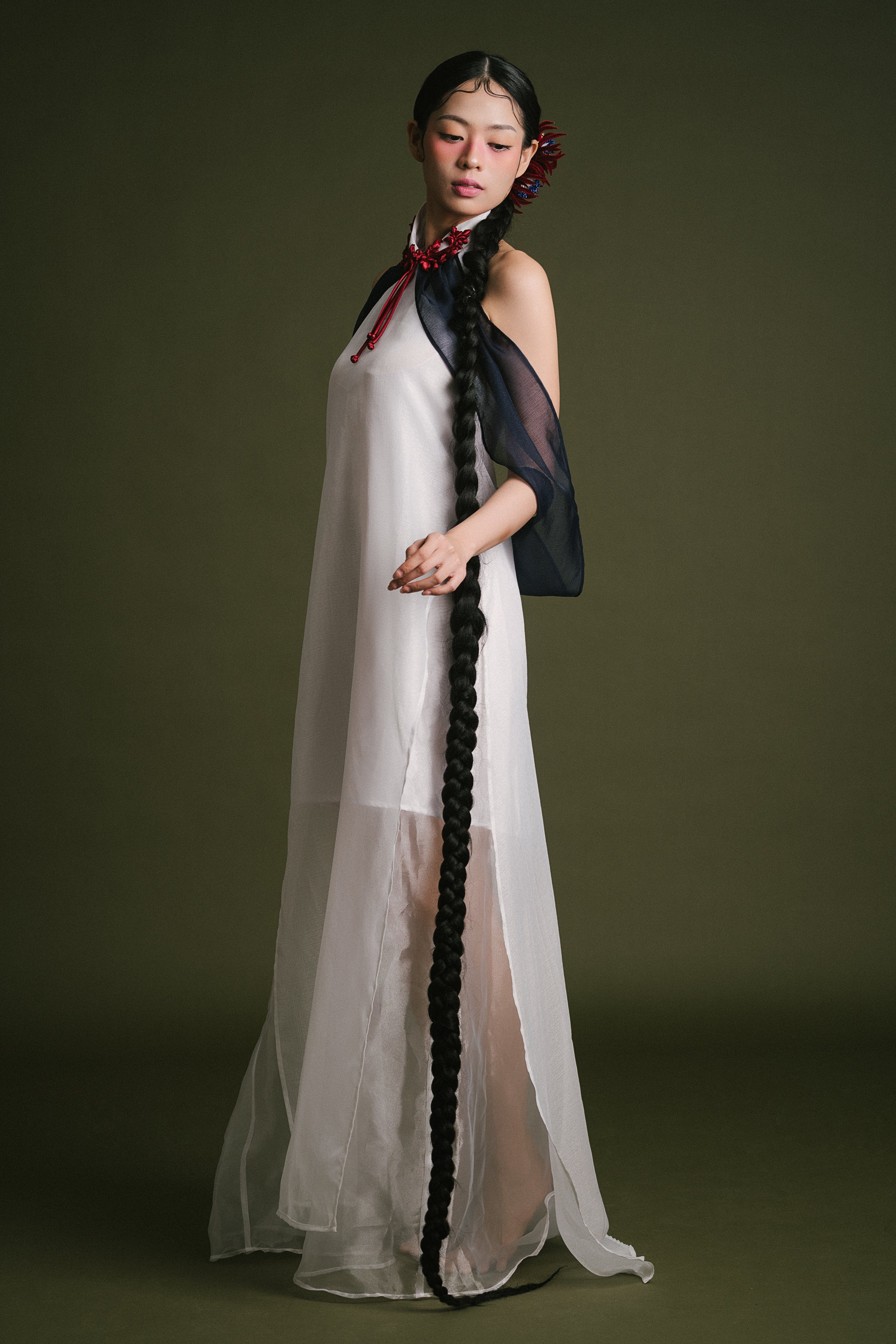 「媚 mèi」Mandarin Collar Open-Back Dress with Shawl (Long)