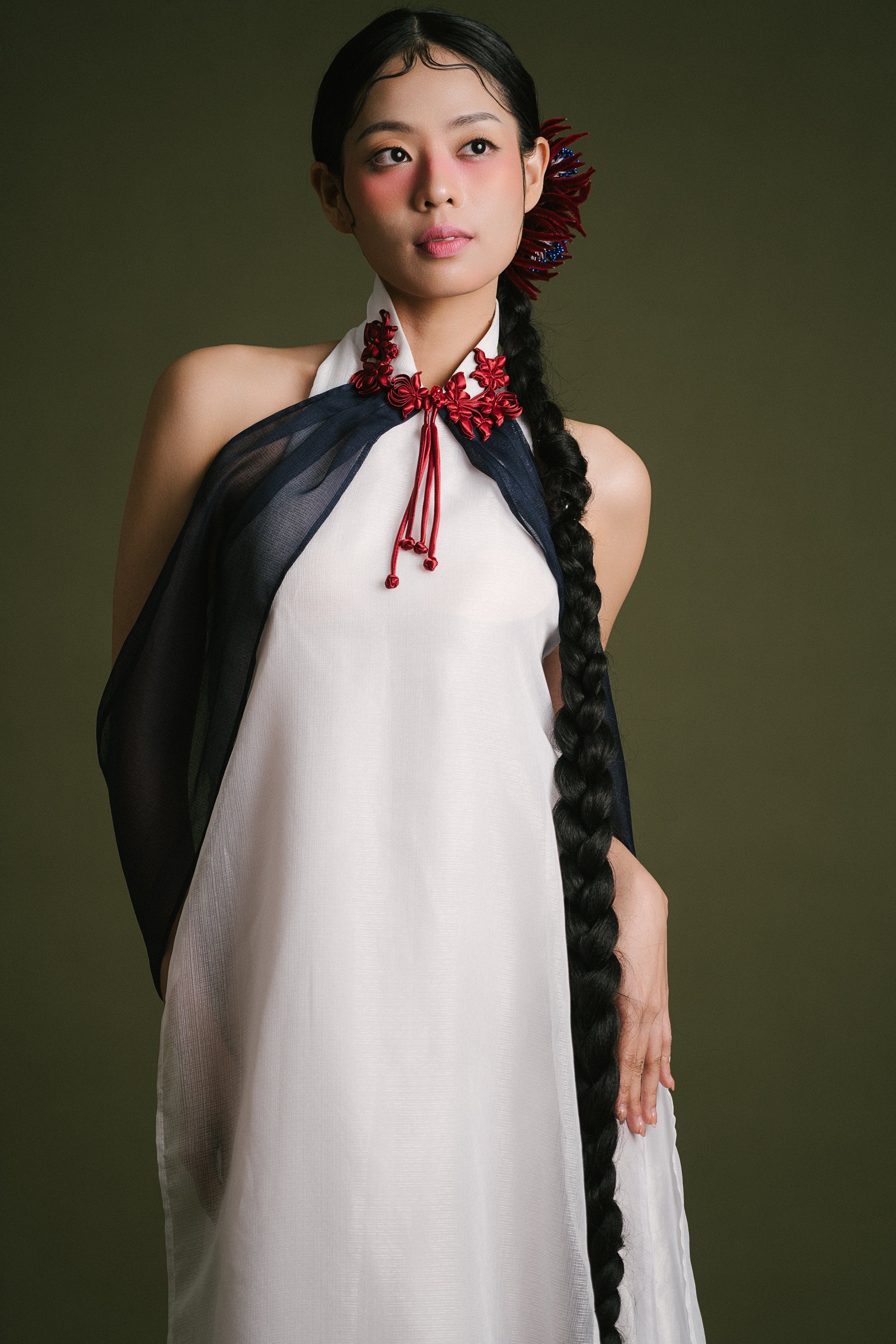 「媚 mèi」Mandarin Collar Open-Back Dress with Shawl (Long)