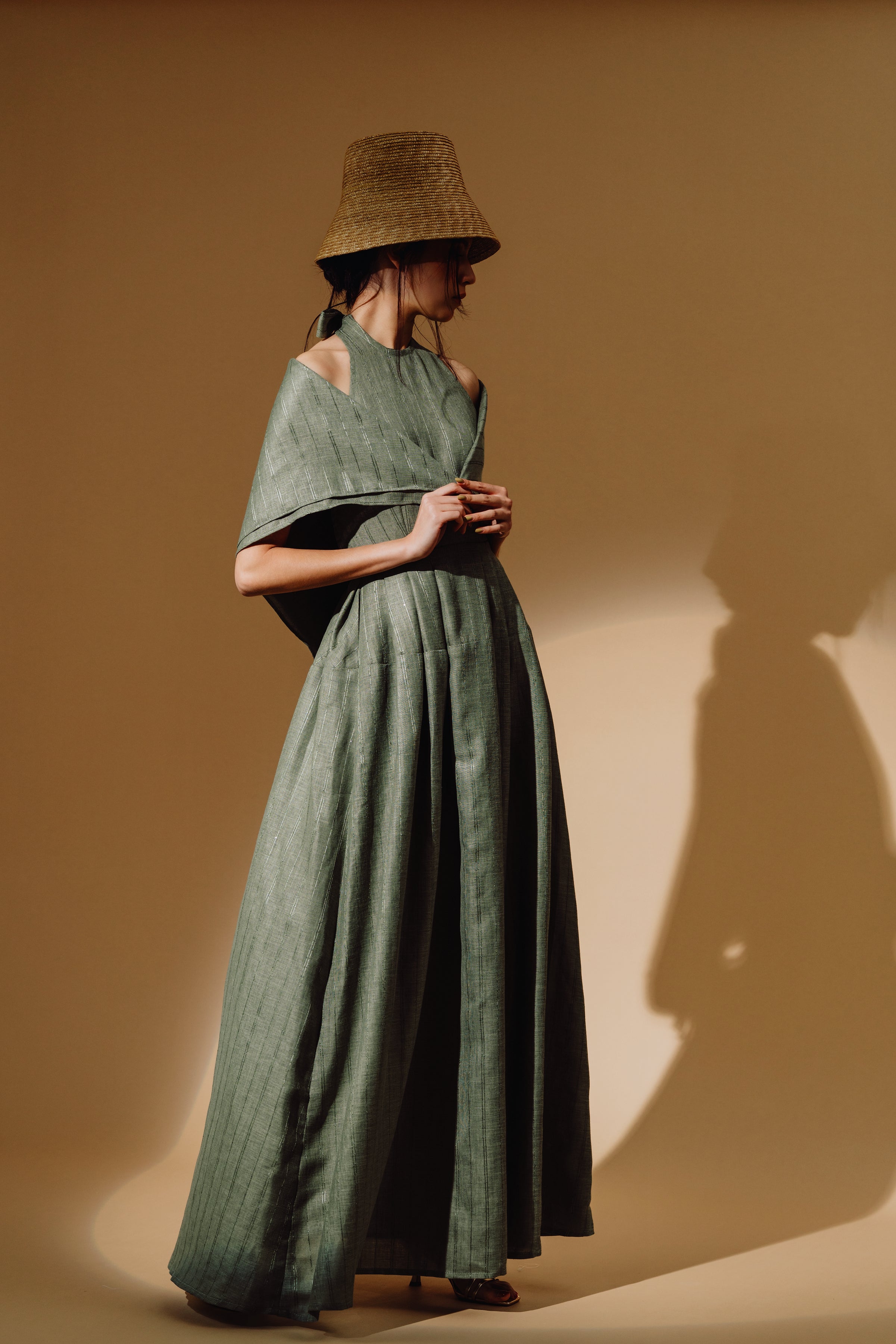 Linen Sequin Halter-Neck Maxi Dress and Bareback with Pleated Skirt